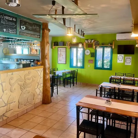 Bed & Breakfast Turul Panzio&pizzeria