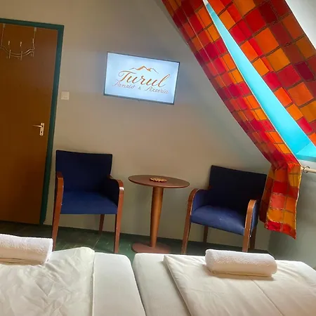 Turul Panzio&pizzeria Отель типа 