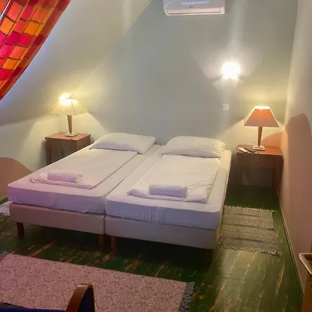 Turul Panzio&pizzeria Bed & Breakfast 3*