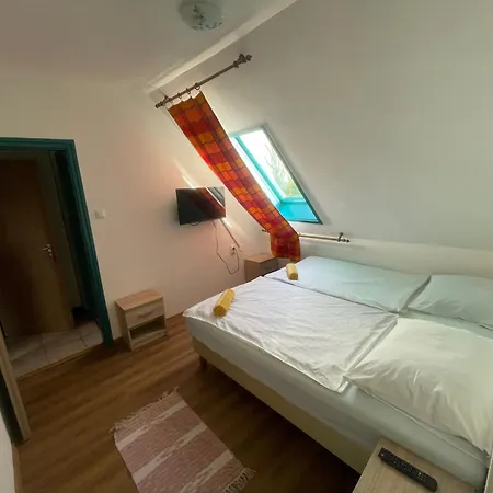 Bed & Breakfast Turul Panzio&pizzeria 3*