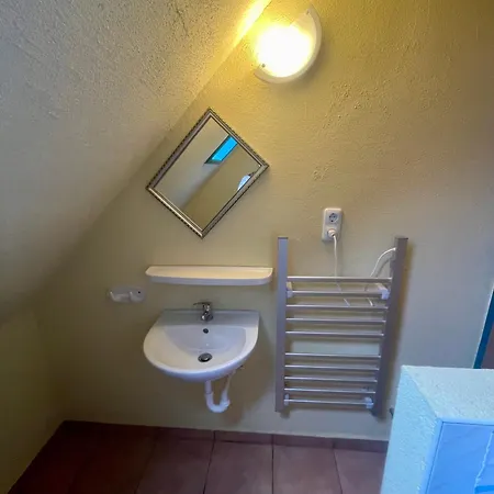ベッド・アンド・ブレックファスト Turul Panzio&pizzeria 3*